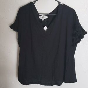 Chelsea & Theodore linen tee!